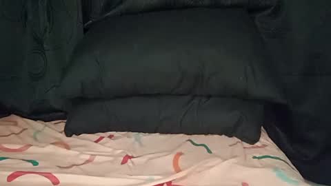 Annie online show from 12/29/24, 11:29