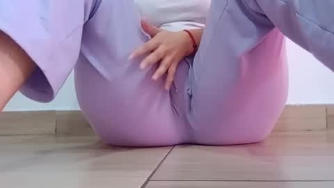 Annie online show from 10/02/25, 05:42