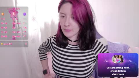 Snapshot of sunshine_girl9 chatting on 05/25/26, 09:10 sunshine_girl9 online show from 05/25/26, 09:10