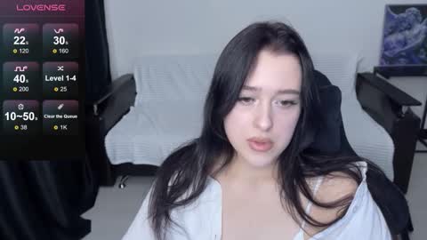 Snapshot of sunshine_j chatting on 10/02/25, 05:31 sunshine_j online show from 10/02/25, 05:31