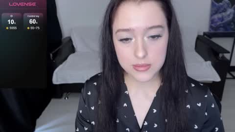 Snapshot of sunshine_j chatting on 10/21/25, 08:37 sunshine_j online show from 10/21/25, 08:37