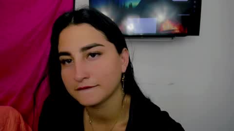 Snapshot of sunshine_uwu22 chatting on 12/27/24, 07:14 Andrea Rodriguez online show from 12/27/24, 07:14