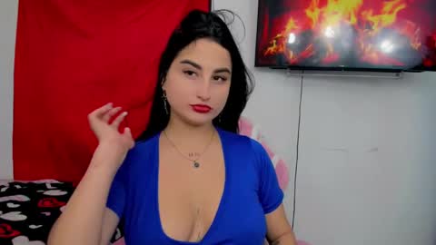 Snapshot of sunshine_uwu22 chatting on 03/12/25, 07:06 Andrea Rodriguez online show from 03/12/25, 07:06