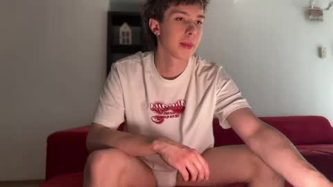 Snapshot of sunshinealex chatting on 04/16/26, 09:10 sunshinealex online show from 04/16/26, 09:10