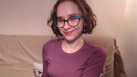 Snapshot of sunshinehella chatting on 04/15/26, 04:47 Hella online show from 04/15/26, 04:47