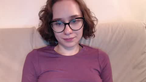 Snapshot of sunshinehella chatting on 04/15/26, 07:58 Hella online show from 04/15/26, 07:58