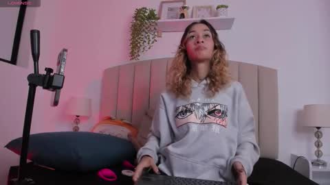 Valentina online show from 10/30/25, 01:01