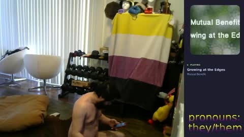 Snapshot of sunshinestreak chatting on 05/19/26, 06:14 im not actually a man my pronouns are theythem online show from 05/19/26, 06:14