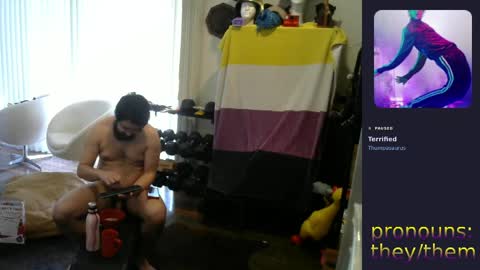 Snapshot of sunshinestreak chatting on 05/26/26, 07:10 im not actually a man my pronouns are theythem online show from 05/26/26, 07:10