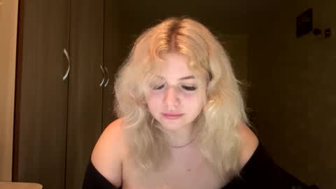 sunshinyflash online show from 11/26/25, 05:36