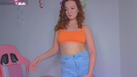 Snapshot of sunshunexxx chatting on 11/18/25, 06:01 SunShuneXxX online show from 11/18/25, 06:01