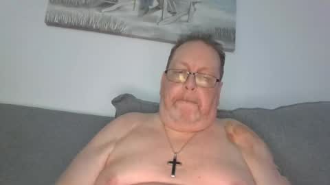 Snapshot of sunspotbaby chatting on 07/16/26, 10:38 Sunspotbaby online show from 07/16/26, 10:38