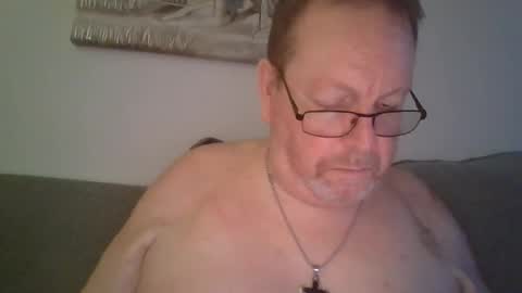 Snapshot of sunspotbaby chatting on 07/23/26, 02:09 Sunspotbaby online show from 07/23/26, 02:09