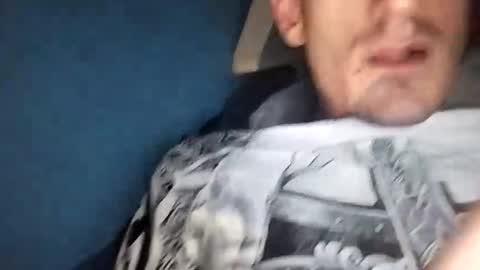 Snapshot of sunsweetsavage chatting on 10/02/25, 02:18 BIGDGEE online show from 10/02/25, 02:18