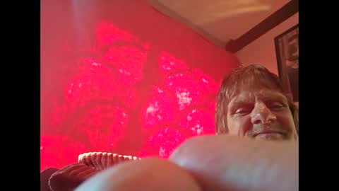 Snapshot of suntroll chatting on 12/07/24, 03:19 Suntroll online show from 12/07/24, 03:19