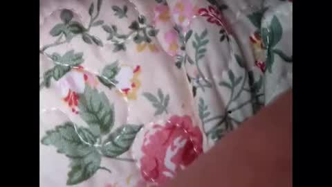 Snapshot of suntroll chatting on 01/15/25, 01:52 Suntroll online show from 01/15/25, 01:52