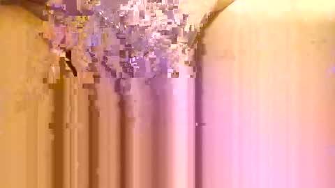 Snapshot of suntroll chatting on 10/10/25, 09:19 Suntroll online show from 10/10/25, 09:19