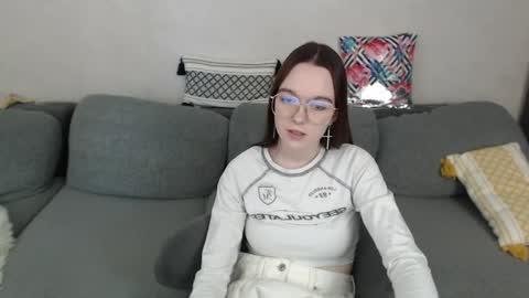 Snapshot of sunylily chatting on 04/23/26, 06:36 Lilith online show from 04/23/26, 06:36