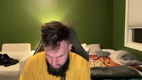 Snapshot of supbroitsmatt chatting on 12/20/25, 11:01 Matt online show from 12/20/25, 11:01