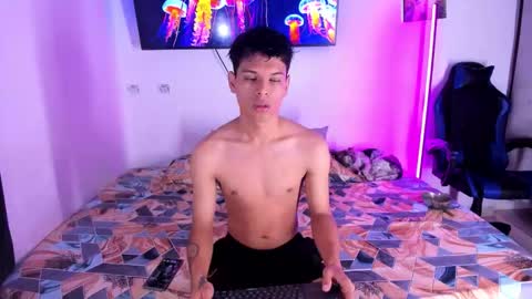 Snapshot of super_boys2 chatting on 11/29/25, 11:13 ALEX online show from 11/29/25, 11:13