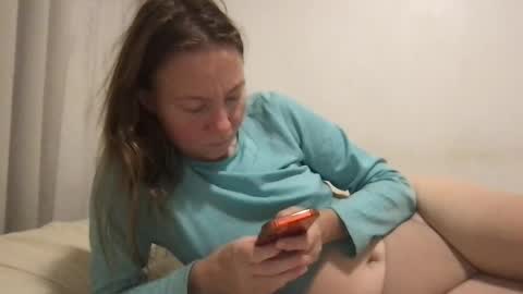 Snapshot of super_jony chatting on 02/05/25, 03:55 super jony and Marta GMT 1300-1800 every day online show from 02/05/25, 03:55