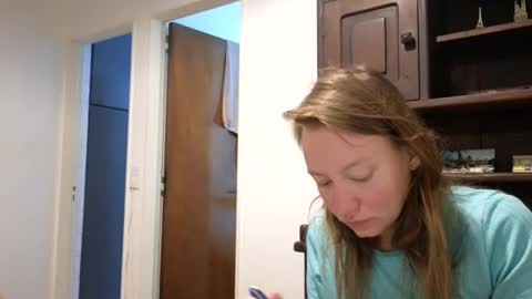 Snapshot of super_jony chatting on 02/20/25, 12:30 super jony and Marta GMT 1300-1800 every day online show from 02/20/25, 12:30