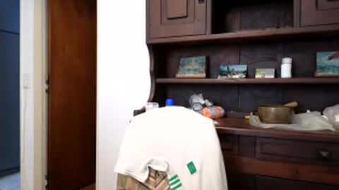 Snapshot of super_jony chatting on 02/21/25, 04:26 super jony and Marta GMT 1300-1800 every day online show from 02/21/25, 04:26