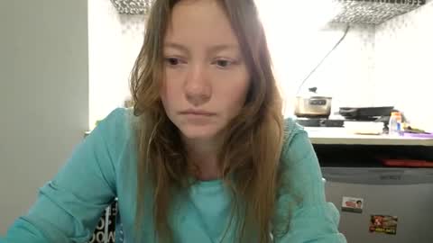 Snapshot of super_jony chatting on 03/04/25, 08:27 super jony and Marta GMT 1300-1800 every day online show from 03/04/25, 08:27