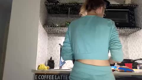 Snapshot of super_jony chatting on 03/06/25, 04:49 super jony and Marta GMT 1300-1800 every day online show from 03/06/25, 04:49