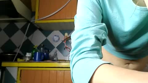 Snapshot of super_jony chatting on 11/23/25, 09:25 super jony and Marta GMT 1300-1800 every day online show from 11/23/25, 09:25