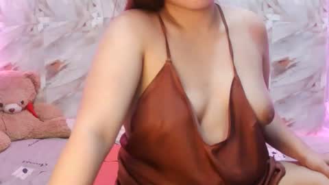 Snapshot of superb_ass25 chatting on 04/20/26, 03:15 KIMZY online show from 04/20/26, 03:15