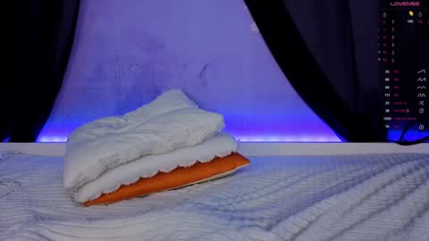 Milana Scarlett online show from 11/16/25, 05:13