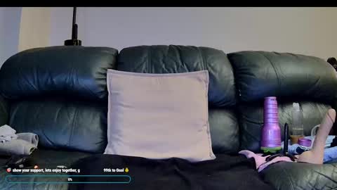 Snapshot of superduty5speed chatting on 11/29/25, 06:55 Thomas online show from 11/29/25, 06:55