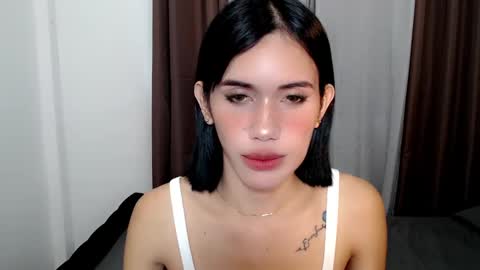 Snapshot of superhotbabe1 chatting on 02/11/25, 01:51 Erica Help me to reach my goal Superhotbabe1 online show from 02/11/25, 01:51