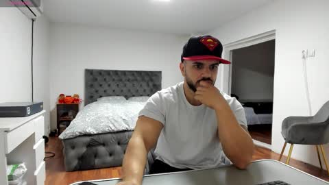 supermanboyxxl online show from 11/27/25, 06:48