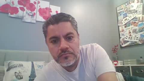 Snapshot of supernovarise chatting on 02/04/25, 06:27 supernovarise online show from 02/04/25, 06:27