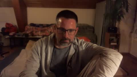 supersquirrel81 online show from 01/18/26, 05:11