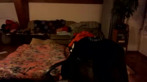 supersquirrel81 online show from 02/17/26, 09:43