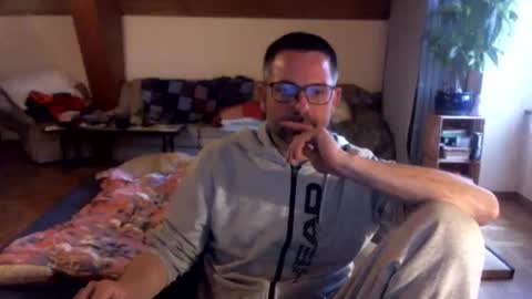 supersquirrel81 online show from 03/15/26, 04:02