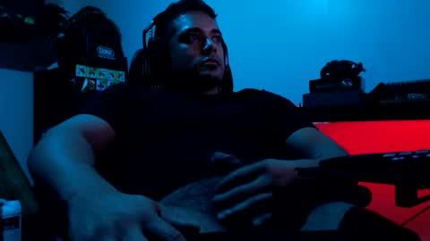 Snapshot of supertoaster69 chatting on 03/04/26, 06:19 supertoaster69 online show from 03/04/26, 06:19