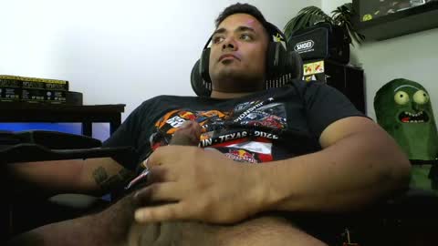 Snapshot of supertoaster69 chatting on 04/08/26, 01:11 supertoaster69 online show from 04/08/26, 01:11