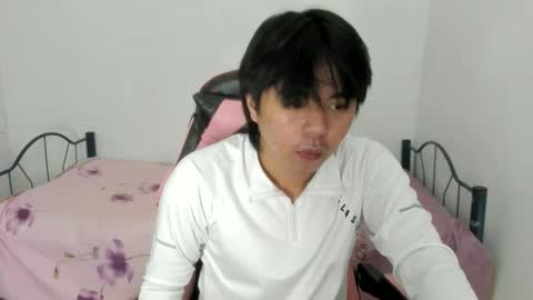 Snapshot of supr4m0 chatting on 12/01/25, 10:20 supr4m0 online show from 12/01/25, 10:20