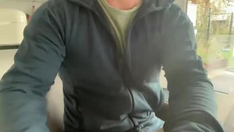 surfstar81 online show from 10/28/25, 09:13