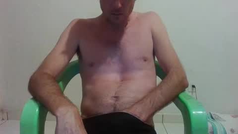 Snapshot of surfsup34 chatting on 01/21/25, 12:25 surfsup34 online show from 01/21/25, 12:25