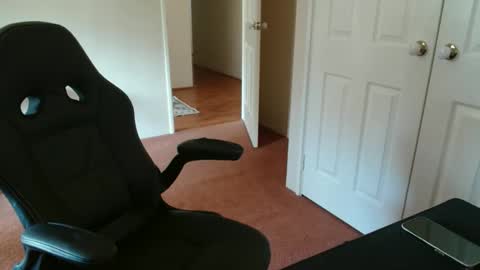 surge_0 online show from 03/11/26, 08:53