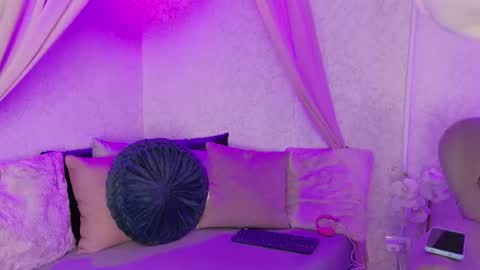 Snapshot of susa1userma_ chatting on 07/15/26, 11:48 Susann online show from 07/15/26, 11:48