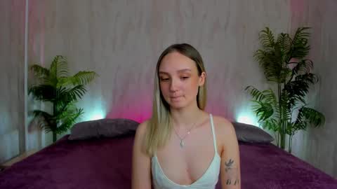 Annie online show from 01/12/25, 07:21