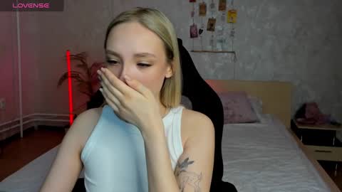 Annie online show from 03/11/25, 12:22