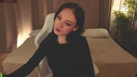 Annie online show from 03/29/26, 12:54