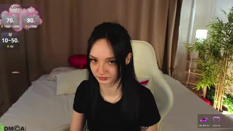 Annie online show from 05/15/26, 01:45